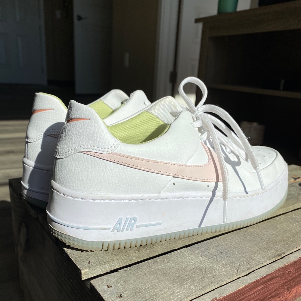 Nike Air Force 1